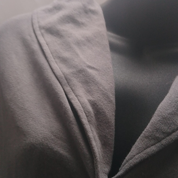 Eyeshadow gray cardigan with floral lace back - Picture 4 of 5